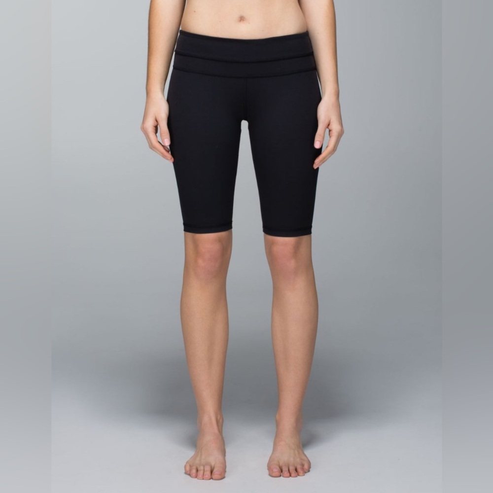 Lululemon Groove Short Sz 6